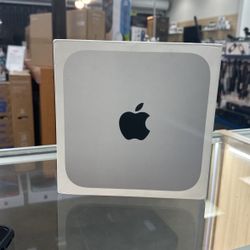 New Mac M2 8GB Ram 512GB SSD