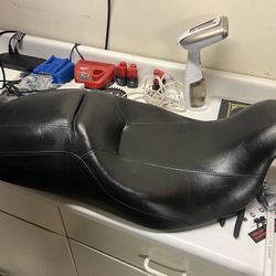 Harley Davidson CVO Seat 