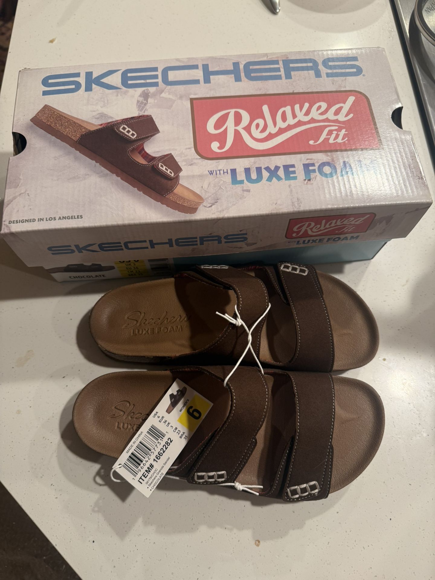 Skechers Women Luxe Two Strap Sandal Comfort Footbed