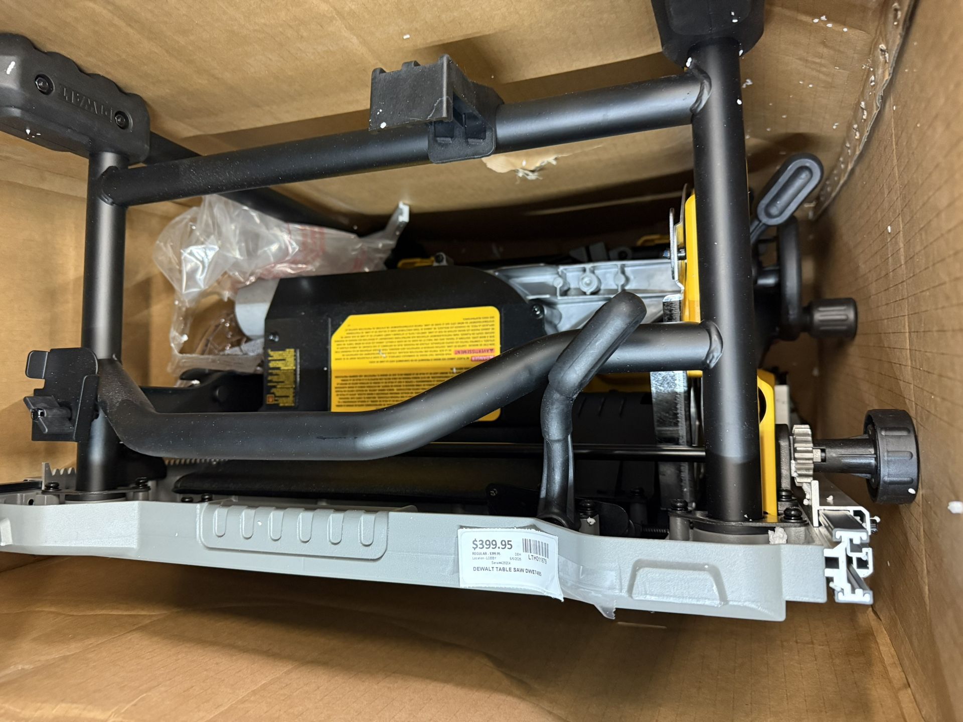 DEWALT TABLE SAW