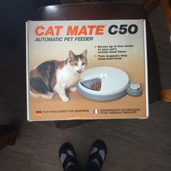 Automatic Pet Feeder