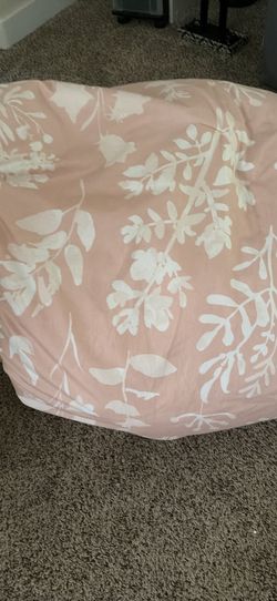 Comforter with sheets