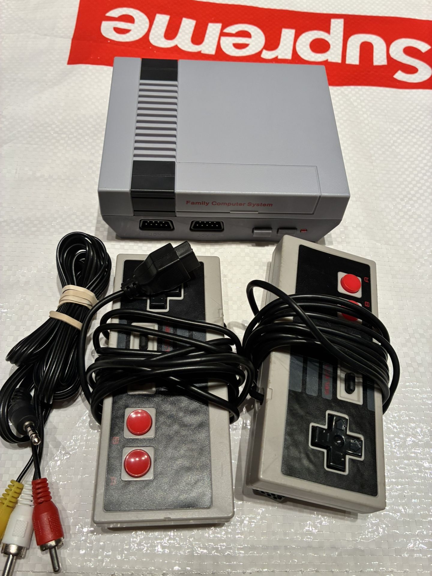 Nintendo NES Mini Console 