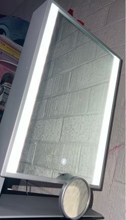 Luxury vanity mirror