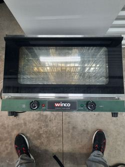 Winco convention oven