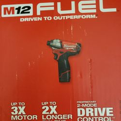 Milwaukee Cordless M12 Fuel 1/4" Hex Impact Driver Kit . NEW