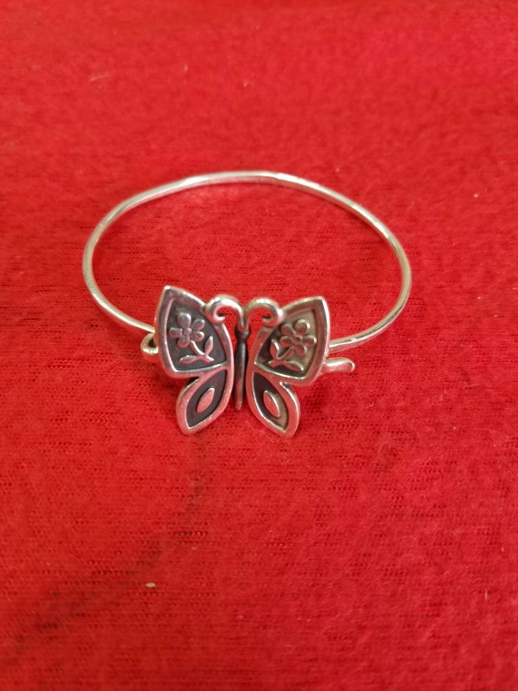 James avery retired mariposa hook on bracelet for Sale in San