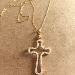10k.Gold. Cross Necklace.