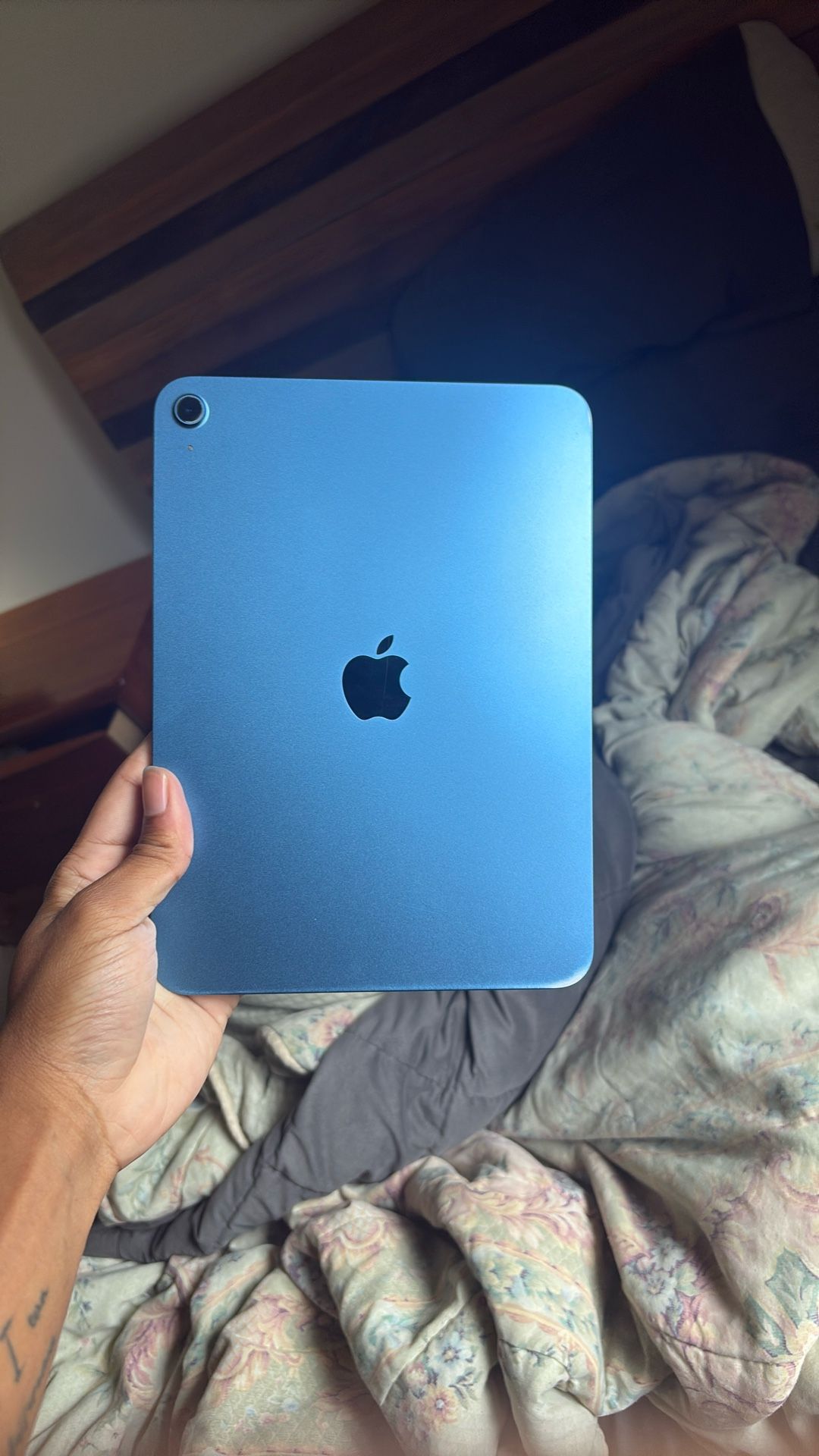 IPAD A16 ( iPad 11) Blue.