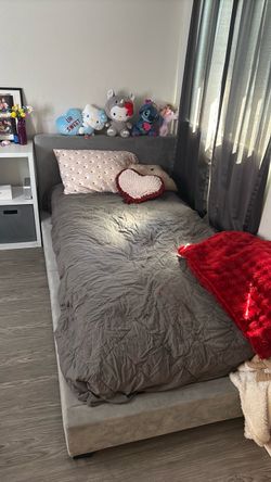Twin bed