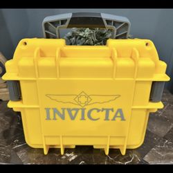 Almost New Invicta 3 Slot Watch Case