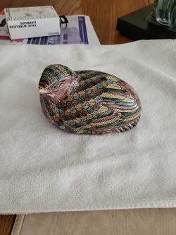 Antique Chinese Famille Verte Porcelain Quail Lidded Box