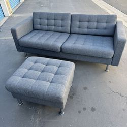 Dark Gray Tufted Couch 🛋️ In Amazing Conditions Delivery Extra Cost 💲 