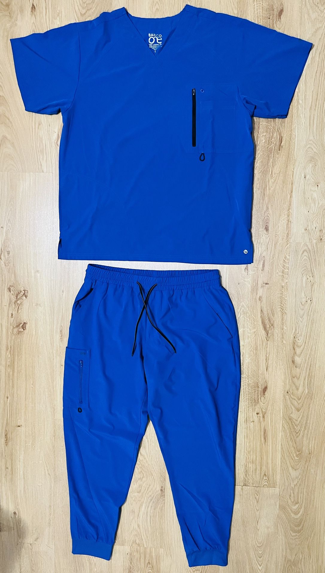 Men’s Barco One Medical Scrubs Set; Used; Size L