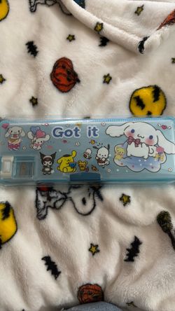 Cinnamon roll pencil case