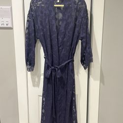 Victoria’s Secret Sheer Damask Gold Label Robe (M)