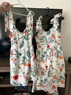 Matching mom and daughter dress 25$