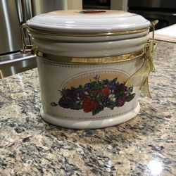 Porcelain Container