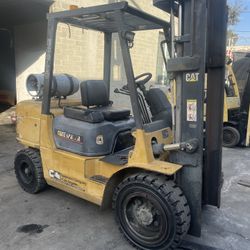 Forklift 