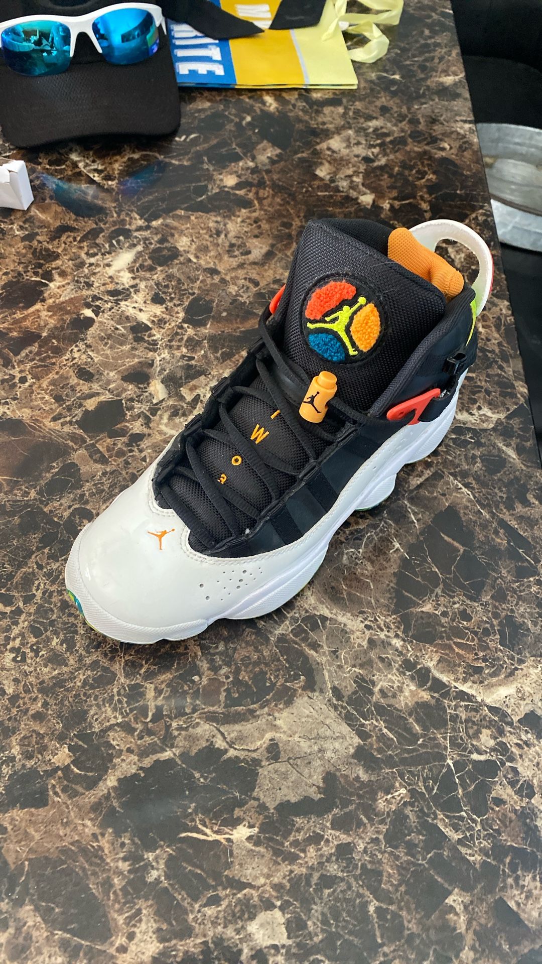 Jordans TW03 Size 6Y Like New