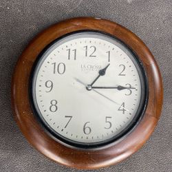 Wall Clocks 2)
