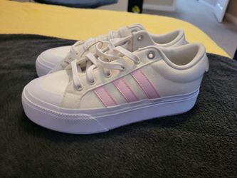 Addias Sneakers