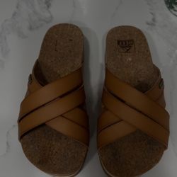 Womens Reef Cushion Bloom Platform Sandals     Size 6