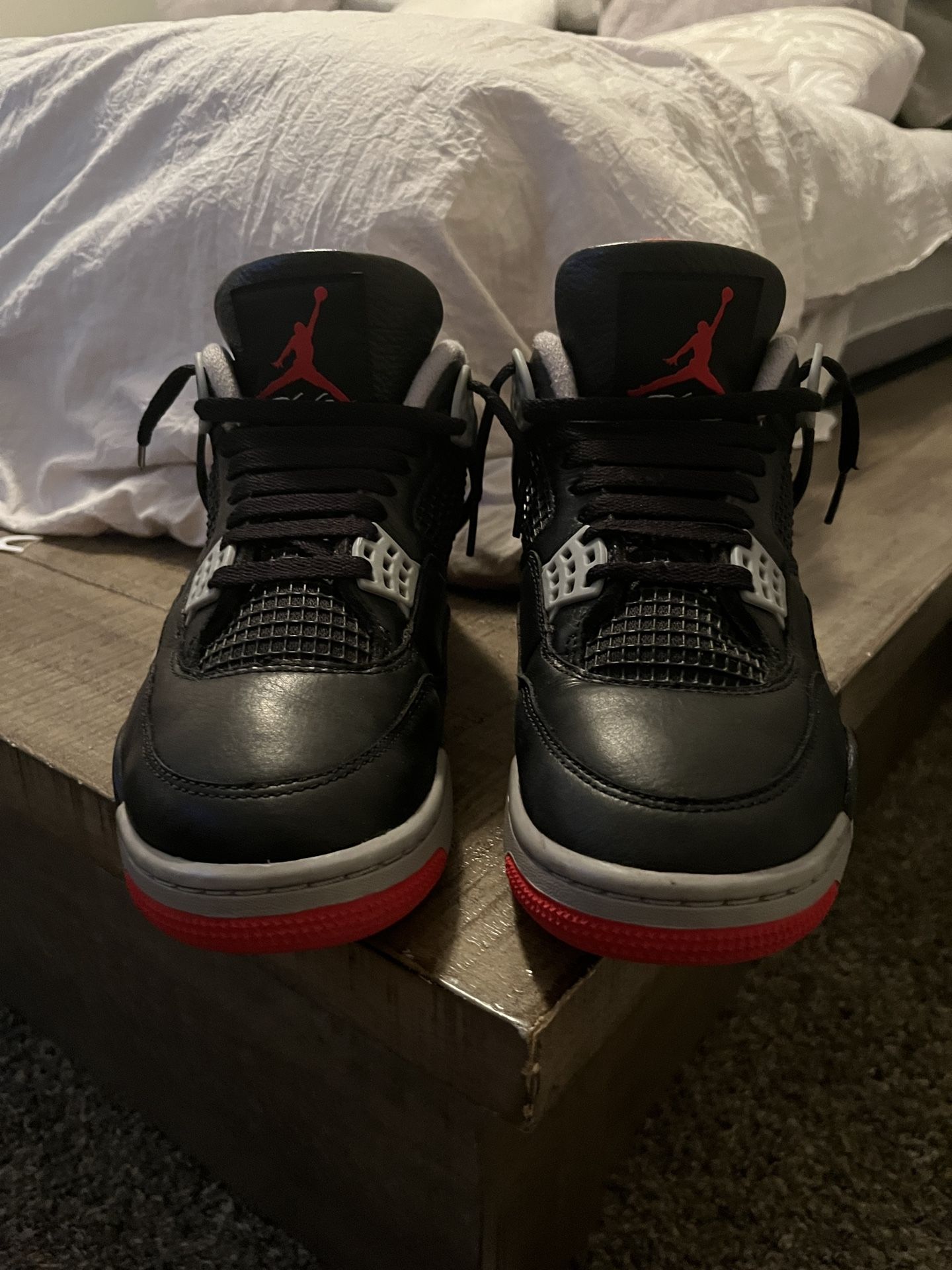 Jordan 4 Retro Bred Reimagined  Size 8.5