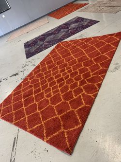 25$ Area Rugs 