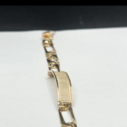 14k solid gold Figaro bracelet