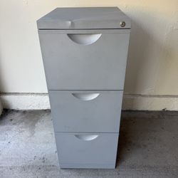 Legal Size 3 Drawer Filing Cabinet