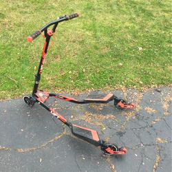 Y Fliker LIFT Scooter