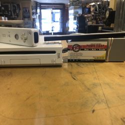 Nintendo WII System (GameCube Compatible) Used Condition Missing Top Of Door / Few Scuff Marks 