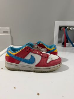 Nike Dunks Fruity Pebbles