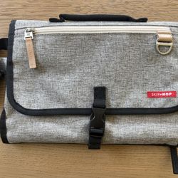 Skip Hop Pronto Changing Station Gray Portable Baby Diaper Pad