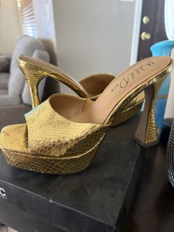 Golden Women Shoes Size 8