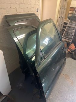 OEM 2000-2006 GMT800 Green Doors - Silverado, Tahoe, Suburban, Yukon, Sierra