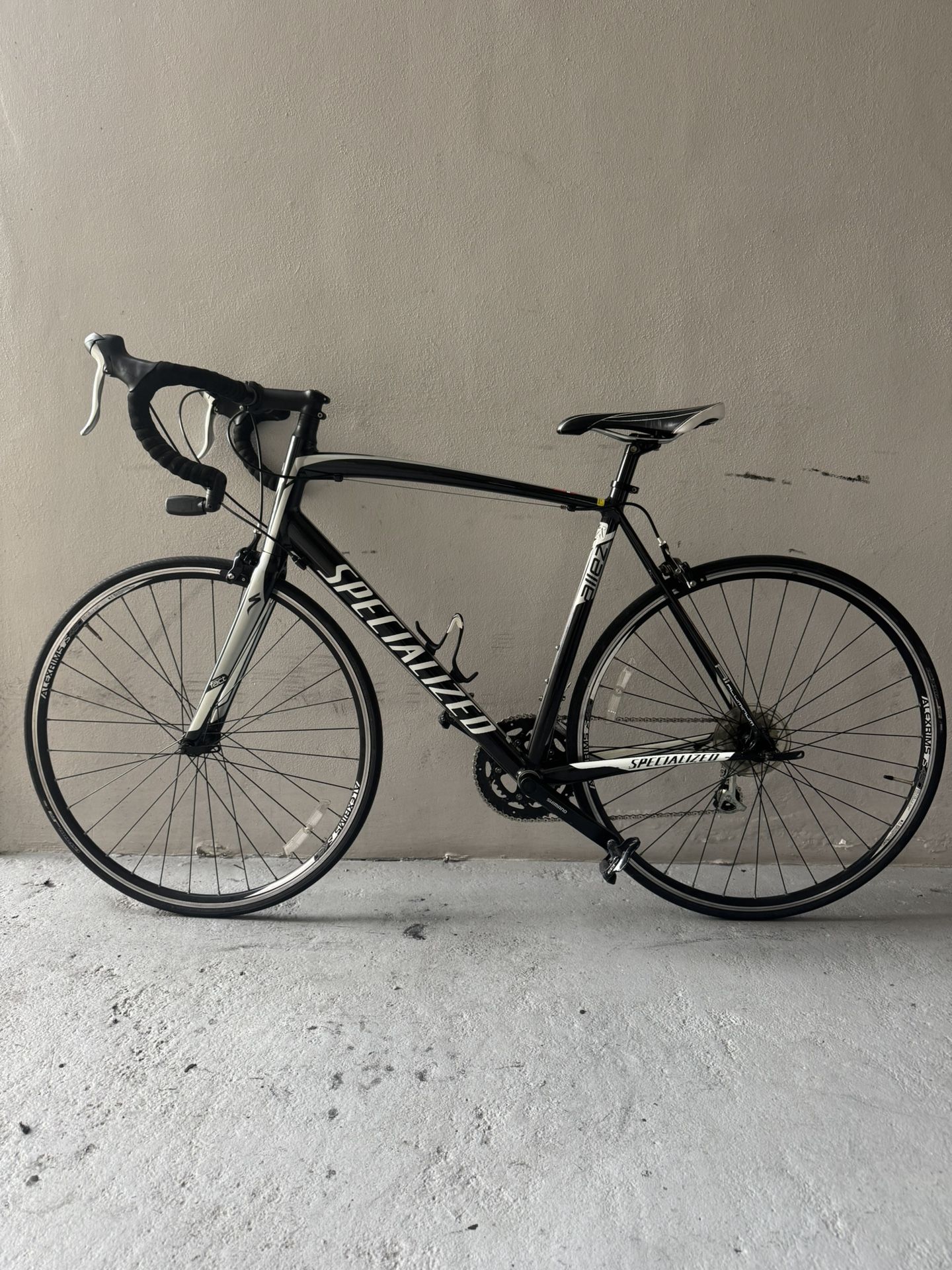 Mens Specialized Allez Road Bike Xl size
