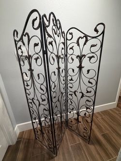 Ballards Design Vintage 3-Panel Wrought Iron Decorative Room Divider/ Scrolled Screen.