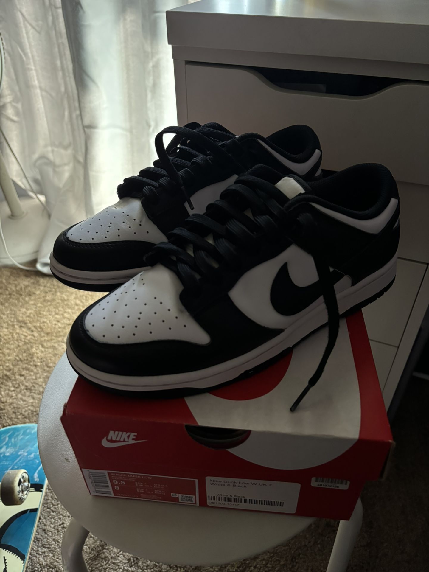 Nike Low Dunks 9.5