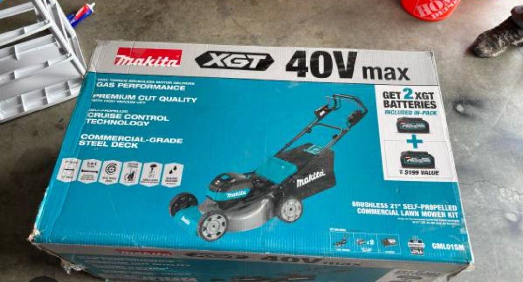 Makita 40v Lawn Mower Kit