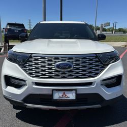 2021 Ford Explorer Platinum 