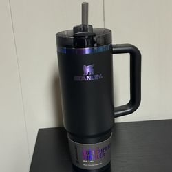 BRAND NEW STANLEY 30 oz The Black Chroma Quencher H2.0 FlowState™ Tumbler
