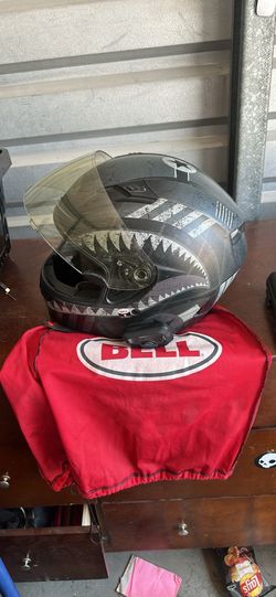 Bell helmet with Cardo 4x