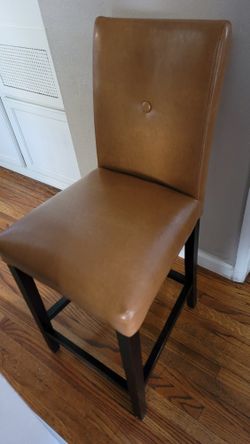Pier One 24" Barstools
