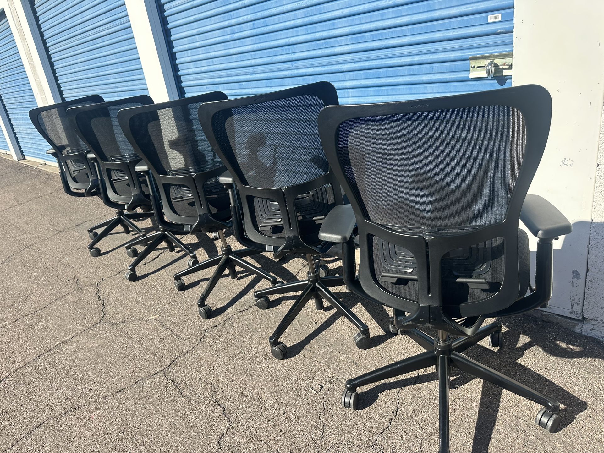 Haworth Zody fully loaded w/ back support 4D New Armpads office chairs excellent condition Qty 28