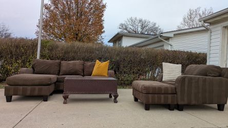 🛋️ Cindy Crawford Collection Sectional, Sofa And Ottoman + Free Delivery