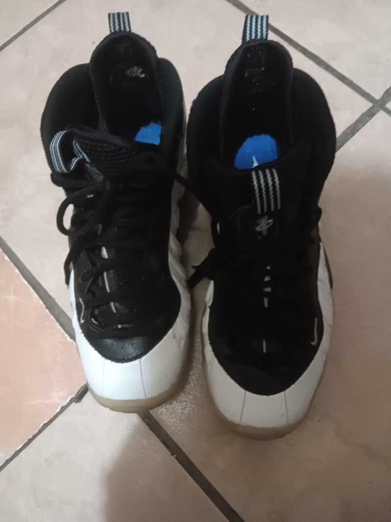 Nike Foams $30