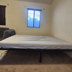 Queen Size Bed Frame And Mattress 
