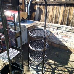 Black Circle Rack $20